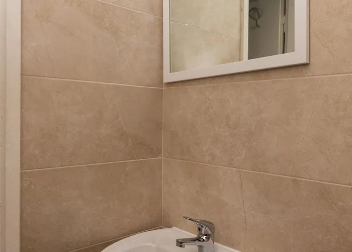 Apartamento Bradas- Twin With Shared Bathroom No4