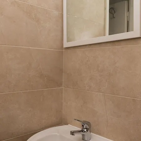 Apartmán Bradas- Twin With Shared Bathroom No4